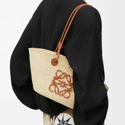 Loewe - Petit panier Anagram en palmier Iraca et cuir de veau Natural Tan